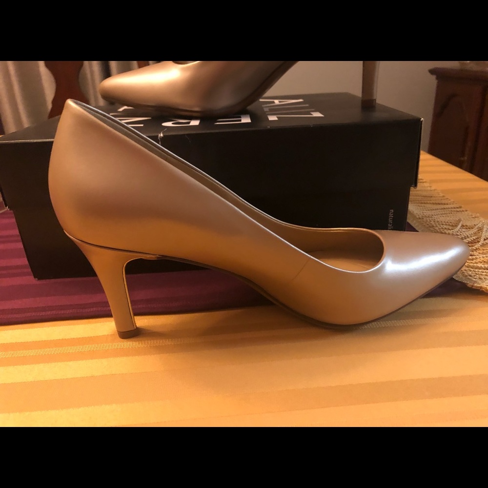 Naturalizer Natalie Latte pumps